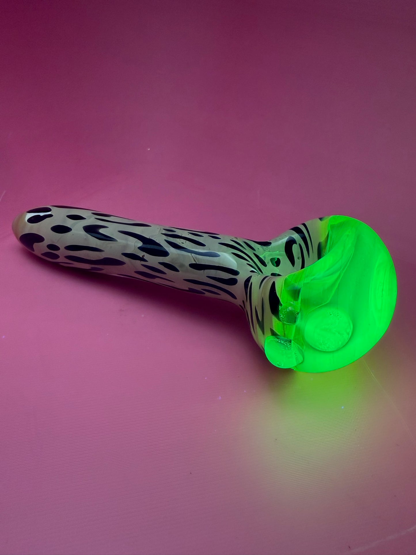 Leopard Uranium UV Bowl