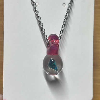 Karmaline Opal Pendy