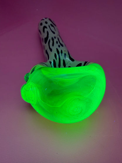 Leopard Uranium UV Bowl
